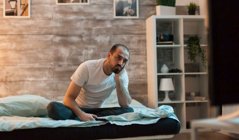 7 Gründe, warum du dich ständig müde fühlst und wie du das beheben kannst