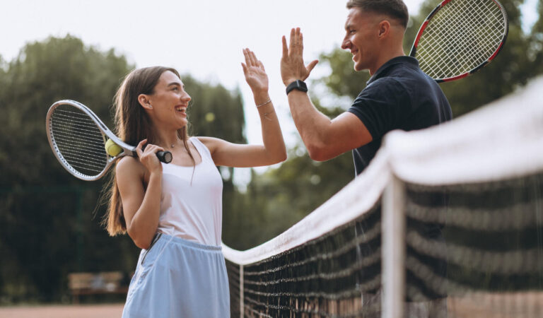 5 Gründe, warum Tennis gut für deinen Körper und deine mentale Gesundheit ist.